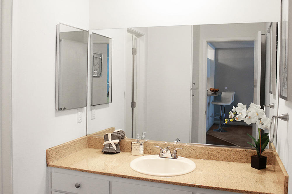  Rent an apartment today and make this Interior 4 your new apartment home.
