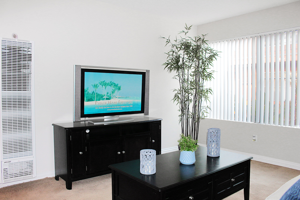 Luxurious interiors image of Sunset Pointe Apartments This photo is the visual representation of luxurious interiors at Sunset Pointe Apartments.